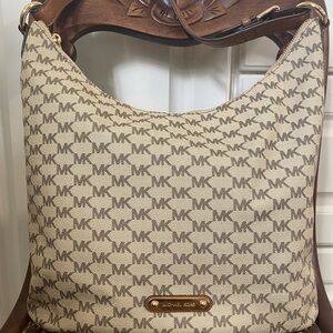 Michael Kors women bag
